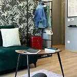 Linden 107 Glamour