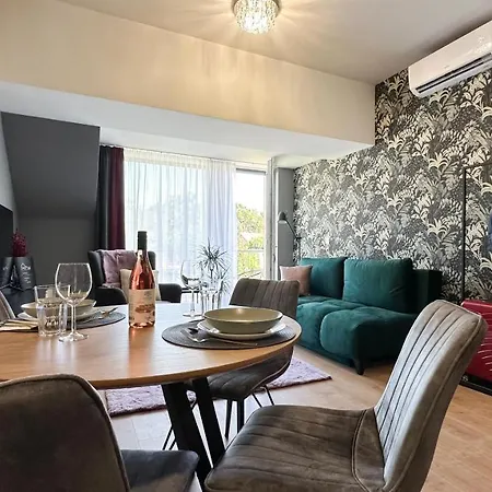 Linden Apartman 107 Glamour (Adults Only) *