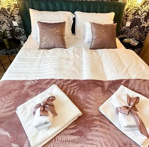 Linden 107 Glamour (adults Only) Apartman *