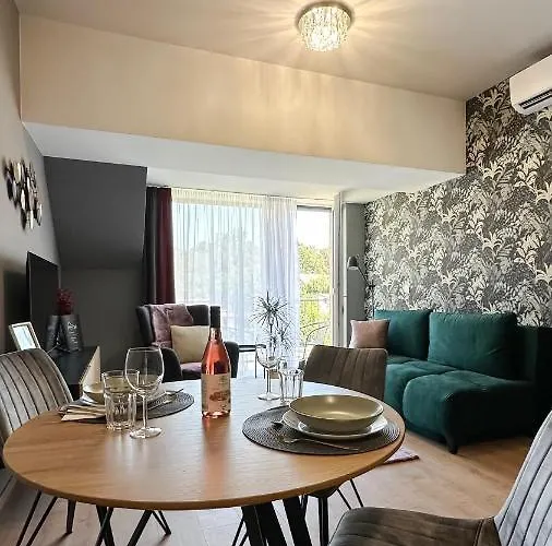 Linden 107 Glamour (adults Only) Apartman