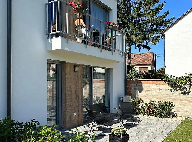 Linden 107 Glamour (adults Only) Apartman *